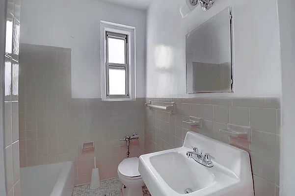 Rented by Urbane Brokerage | media 14