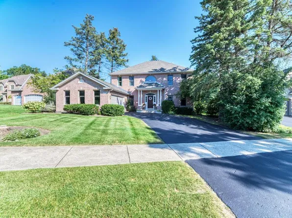 218 Tiffany Ln, Roselle, IL 60172