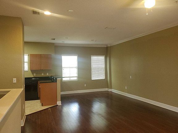2nd image of 541 101st Ave N