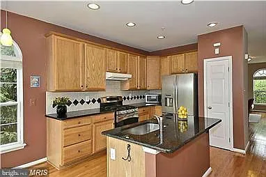715 Pleasant Dr — Photo 7