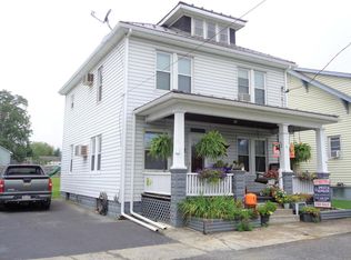 6 Richmond Ct, Lewistown, PA 17044