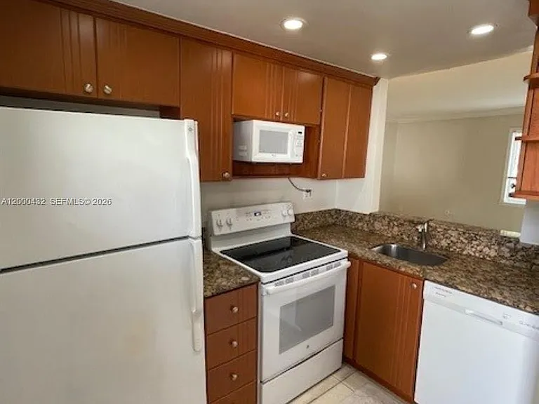 8601 SW 68th Ct #4 — Photo 9