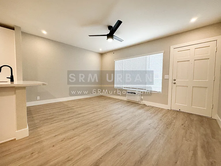 4528 56th St #5 — Photo 7