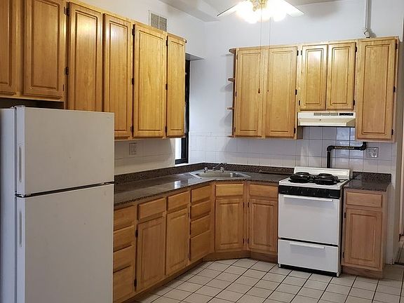 5th image of 140 E 17th St #4DD