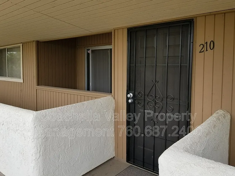 1 bed, 1.0 bath, 589 sqft, $1,295 — Photo 2