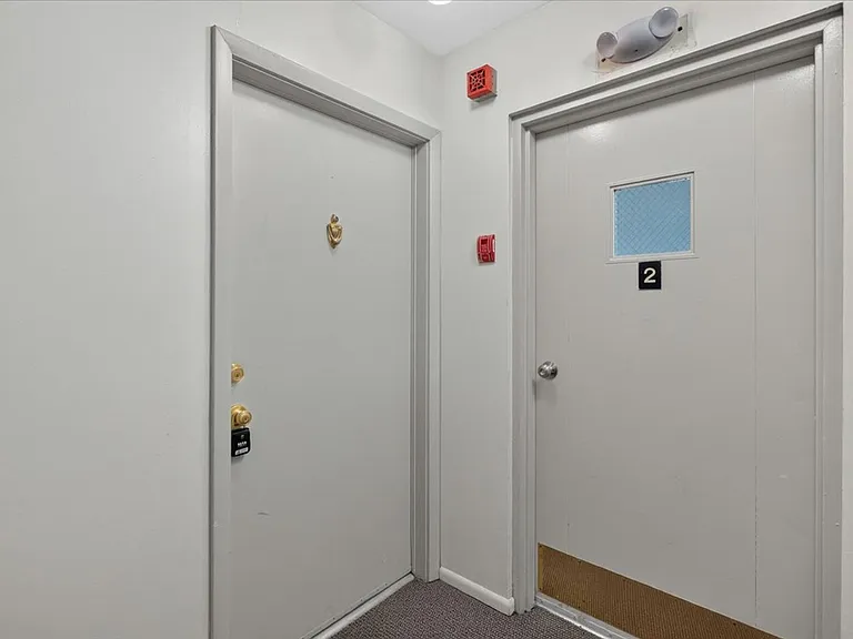 4355 Maryland Ave #202 — Photo 17