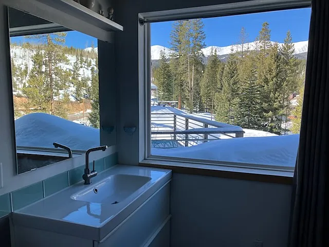primary bath with great views of ski area