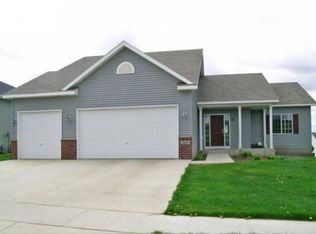 5352 Ridgeway Rd NW, Rochester, MN 55901