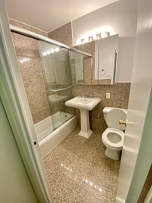 Rented by Olympia House Delaware LP | media 33