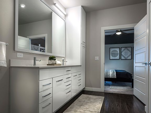 4th image of 3063 Brighton Blvd #7112263