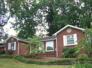 511 Las Lomas Dr, Chattanooga, TN 37421