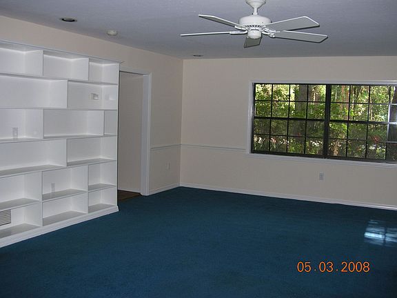 Great room with built in shelves