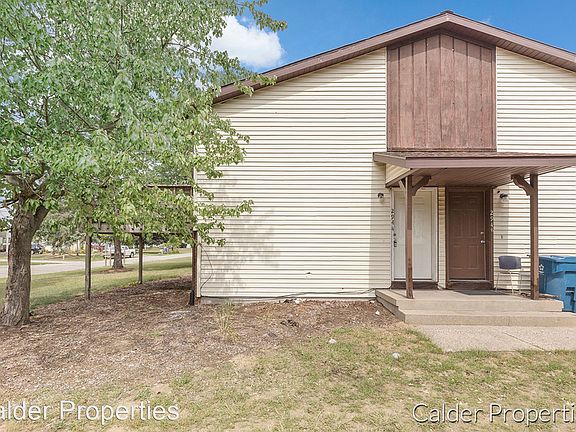 3rd image of 2944 Vineland Ave SE #10447426