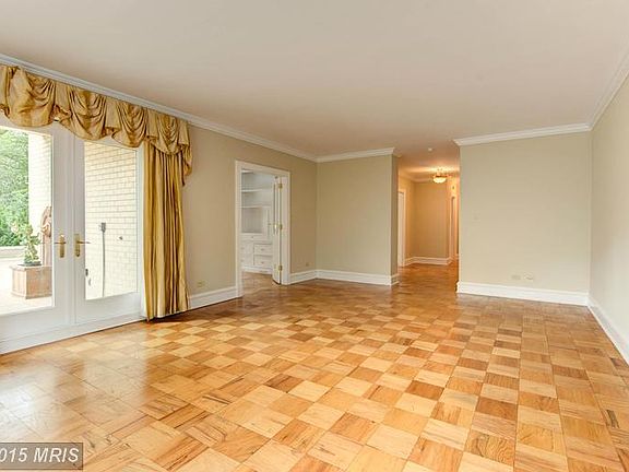 Living Room - Door to Terrace