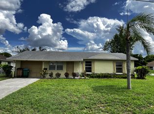 1102 SE 16th St, Cape Coral, FL 33990
