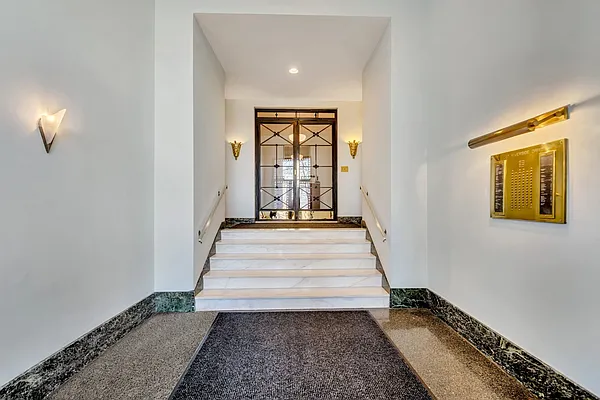 Sold by Corcoran | media 6