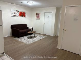 186 King Rd #1, Richmond Hill, ON L4E2W1