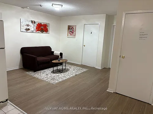 186 King Rd #1 Photo 1