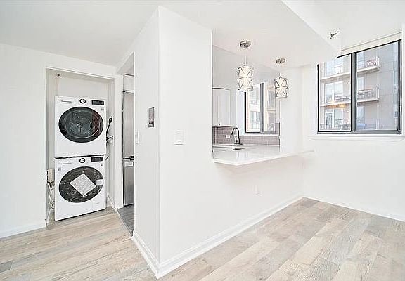 5th image of 167 Eldridge St APT 7B