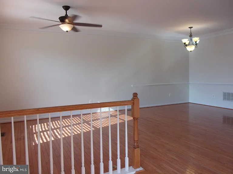 25929 Kirkwood Sq — Photo 13