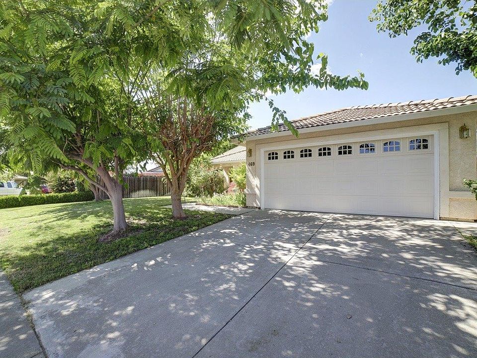 1st image of 469 Whiterock Dr