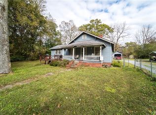 271 Spur Rd, Greensboro, NC 27406