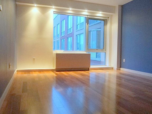 2nd image of 240 51st Ave APT 3C