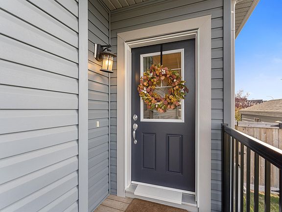 2nd image of 30 Aberdeen Cres