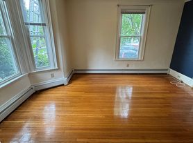 20 Roseland St
