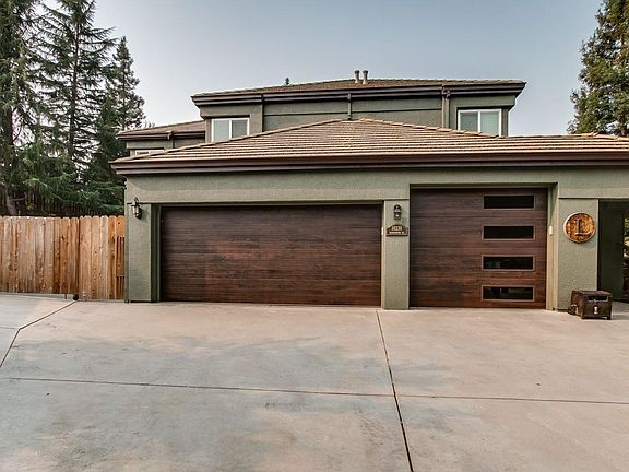2nd image of 10230 Buckmeadows Dr