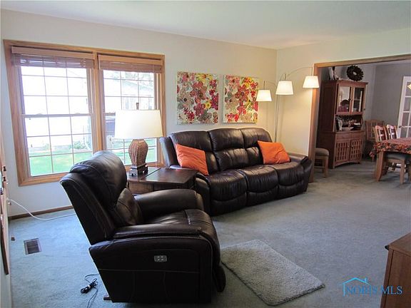 2nd image of 3976 Dalling Dr