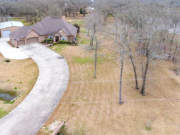 2nd image of 6010 Bridle Pl