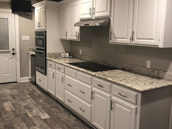 2nd image of 10835 Sugar Pine Dr
