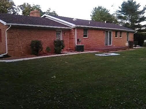 4th image of 4616 Middleway Pike
