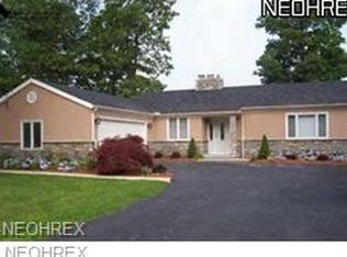 5992 Cedarwood Rd., Mentor on the Lake, OH 44060