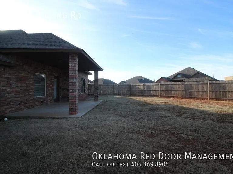 5809 Sanderling Rd — Photo 26