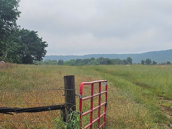 5th image of 430190 E 1020th Rd