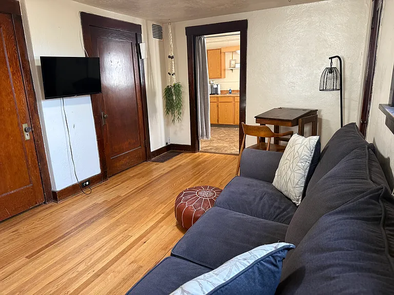 306 E 27th St #1 — Photo 7