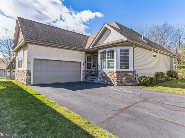 702 Osset Ct #49, Warrington, PA 18976