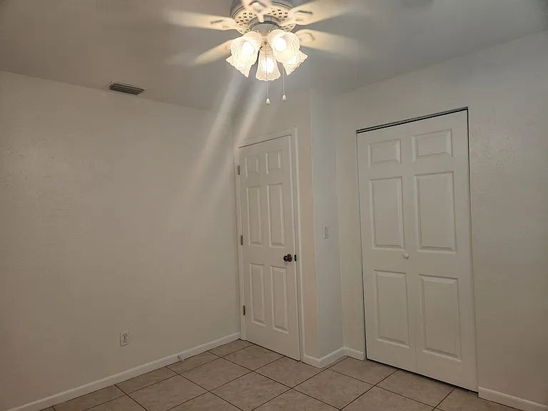 1623 SW Santa Barbara Pl — Photo 16