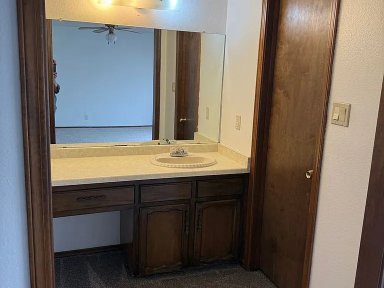 5310 Edwards Dr NE — Photo 11