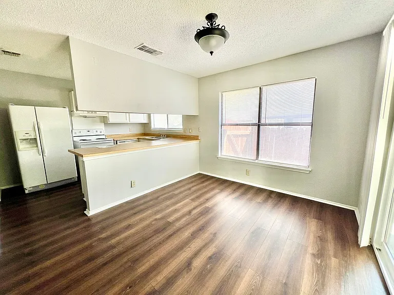8626 Serene Ridge Dr — Photo 10