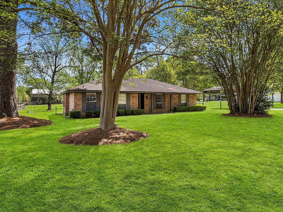 1st image of 200 Manuel Rd