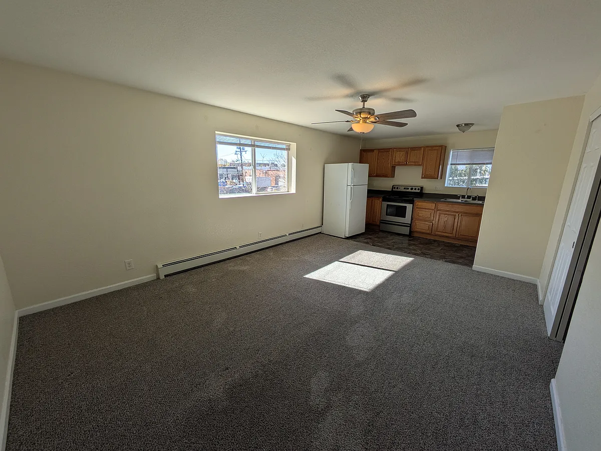 Building Photo - 2301 Emporia St #1C