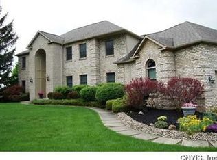 6236 Turnwood Dr, Jamesville, NY 13078
