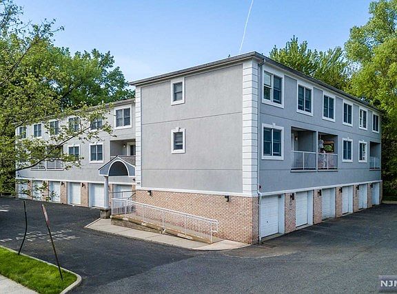 3rd image of 143 Schor Ave APT 3