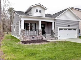 609 Woods Rd, Newport News, VA 23601