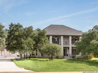 8521 Raintree Woods Dr, Fair Oaks Ranch, TX 78015