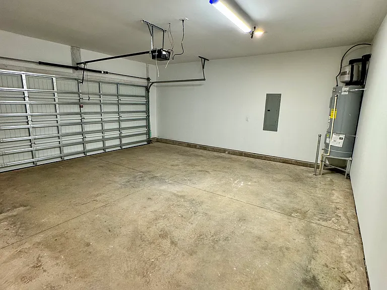 7430 Linda Vista Ln — Photo 13