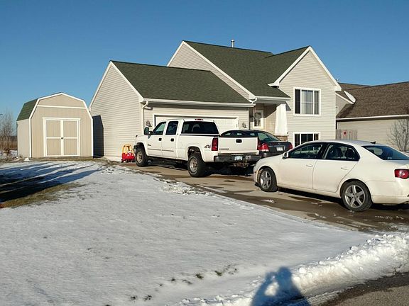 2nd image of 282 Lind Ave